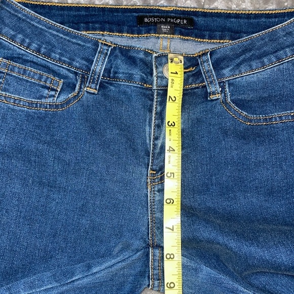 Boston Proper Embroidered Jeans. Size 0. - Picture 13 of 14